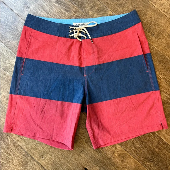 Fair Harbor Other - Fair Harbor mens board shorts size 34